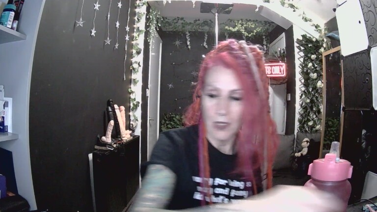 SkySparks's Streamate show and profile