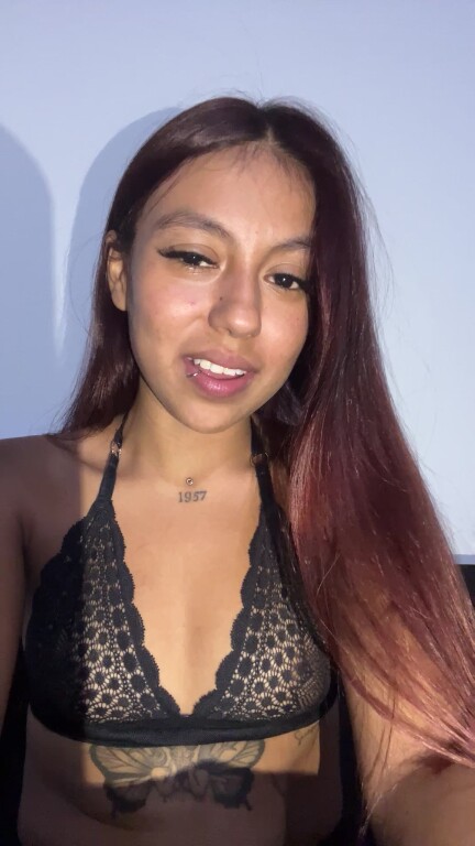 Maia_walker's Streamate show and profile
