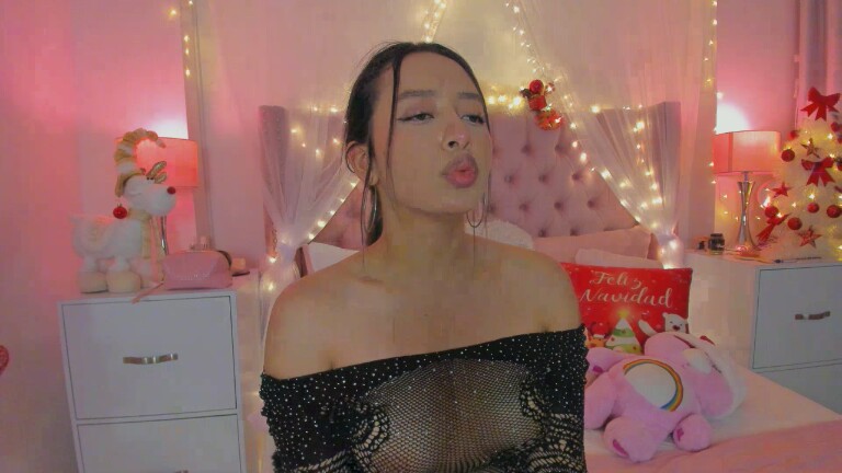 AlexandraWinterr's Streamate show and profile