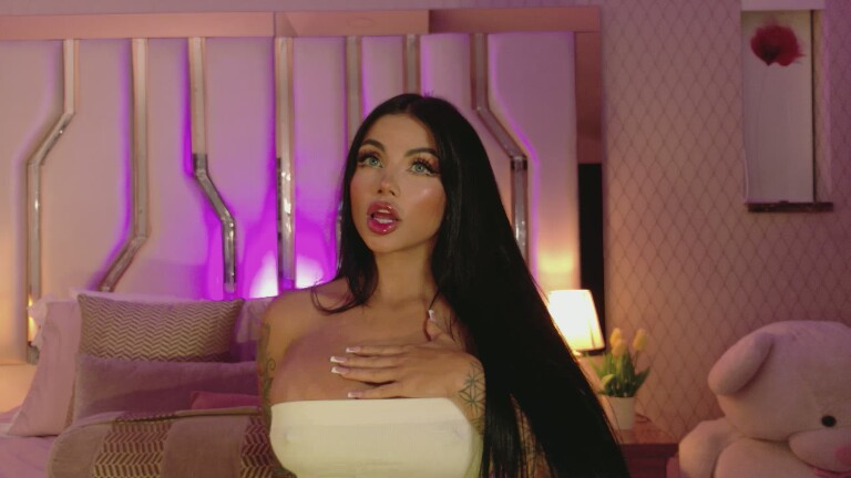 LucyHills39's Streamate show and profile