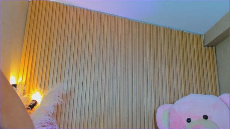 HemmaThompsonn's Streamate show and profile