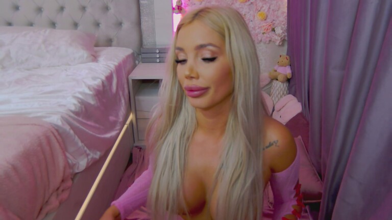 BlossomBia's Streamate show and profile