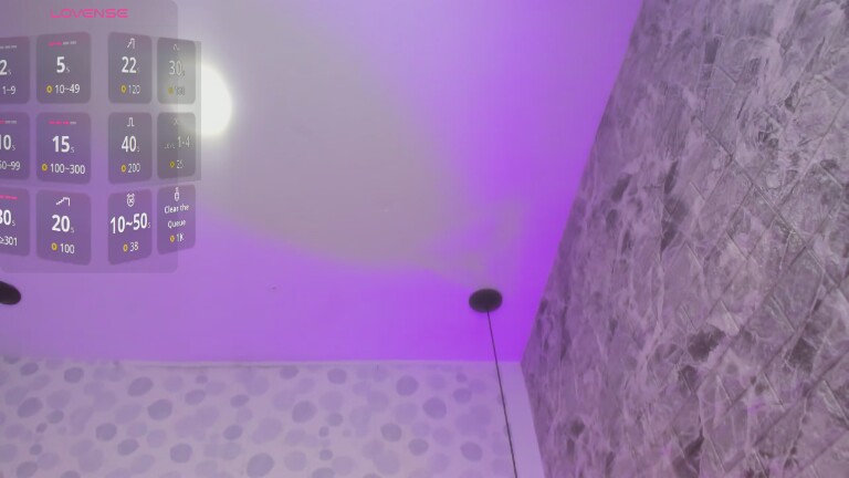 NicoleParker111's Streamate show and profile