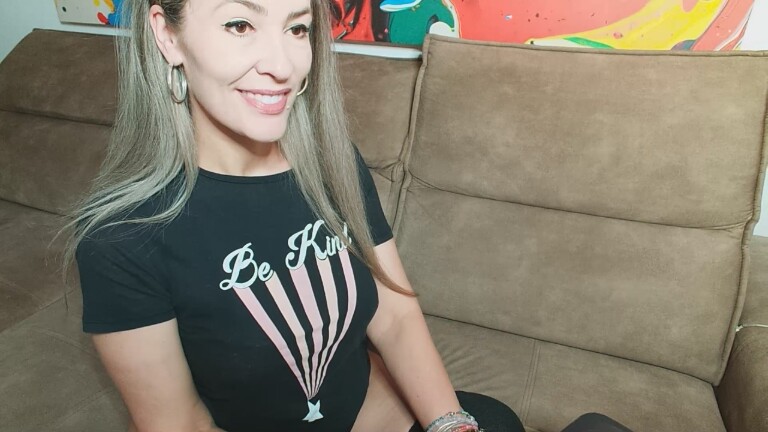 KatieSkyMadison's Streamate show and profile