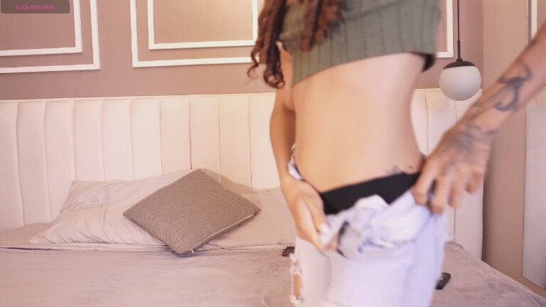 LolaaDream's Streamate show and profile