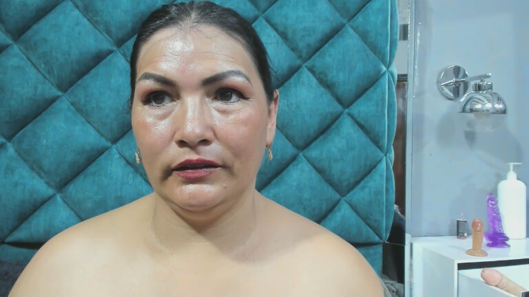 PENELOPELEWIS40's Streamate show and profile