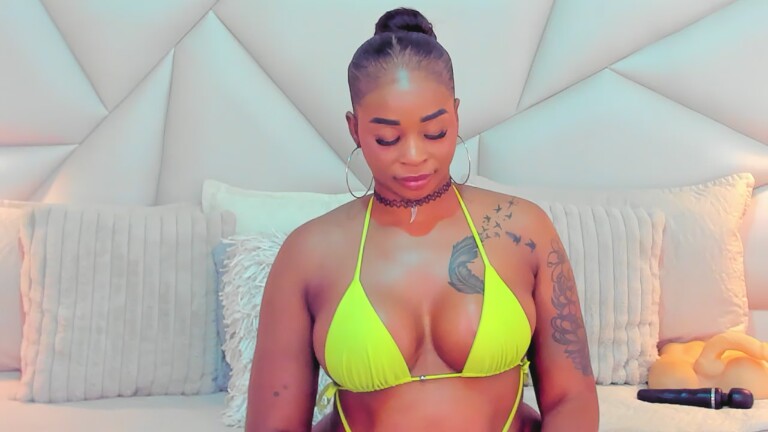 TyraaLambert's Streamate show and profile