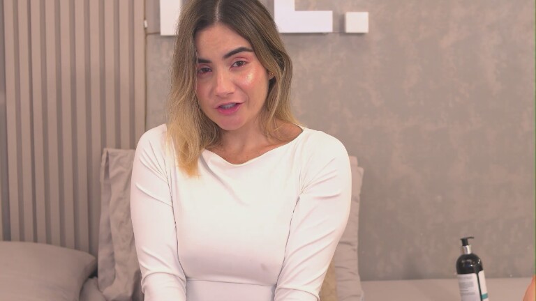 IsaBonet's Streamate show and profile