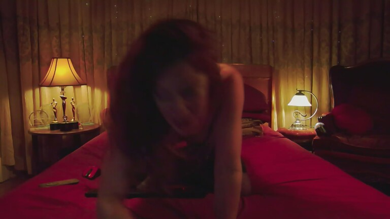 LittleRedBunny's Streamate show and profile