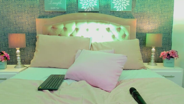 MierukoTsuki's Streamate show and profile