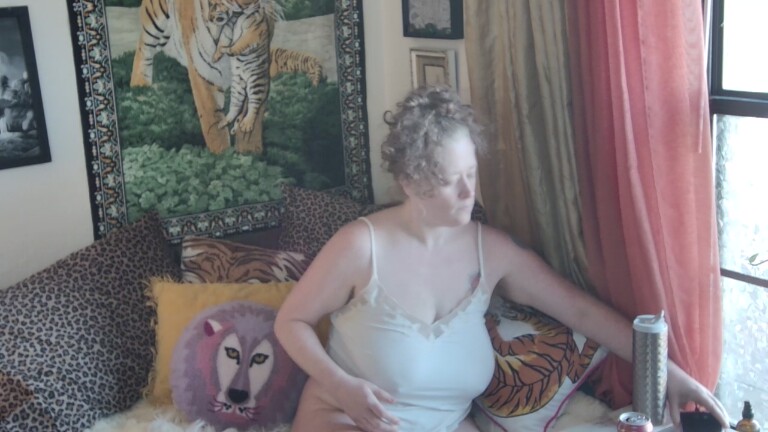 ArieLabai's Streamate show and profile