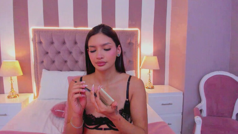 AuraClark's Streamate show and profile