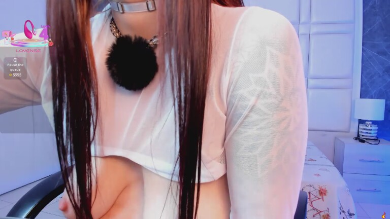 charlotteewhitee's Streamate show and profile