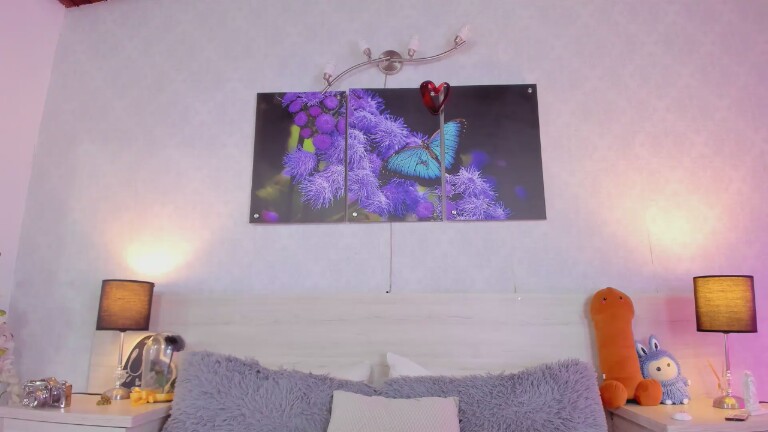 SamanthaaWoods's Streamate show and profile