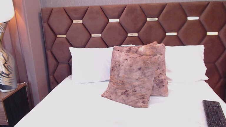 MelodyCarson's Streamate show and profile