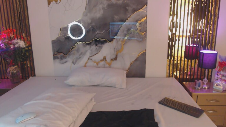 MiticaBrenner's Streamate show and profile