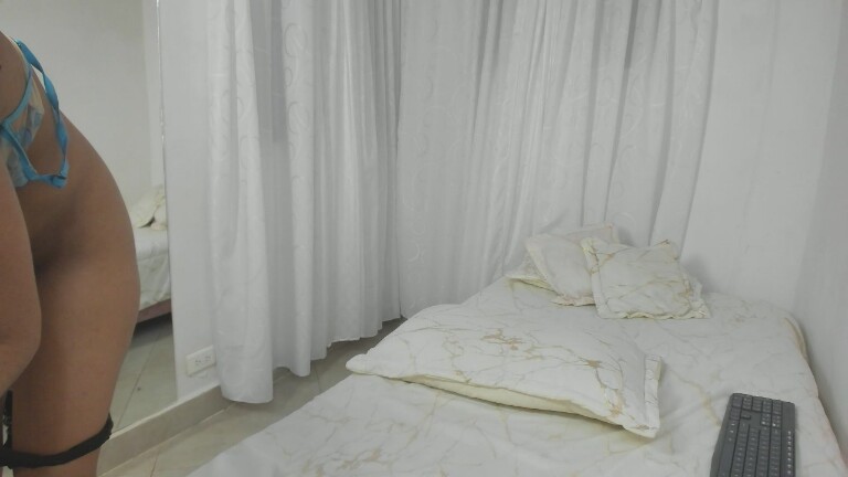 LoreyHamilton's Streamate show and profile