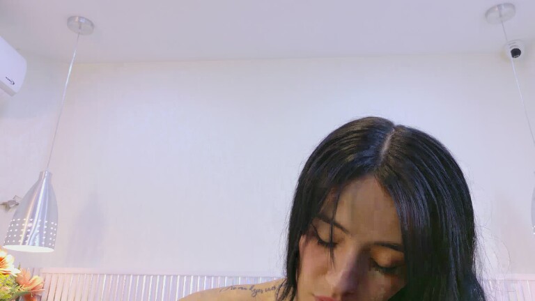 NICOLL_EVANSS's Streamate show and profile