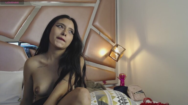 LUNASWEET_VC's Streamate show and profile