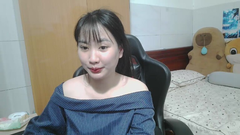 Lilybelle039's Streamate show and profile