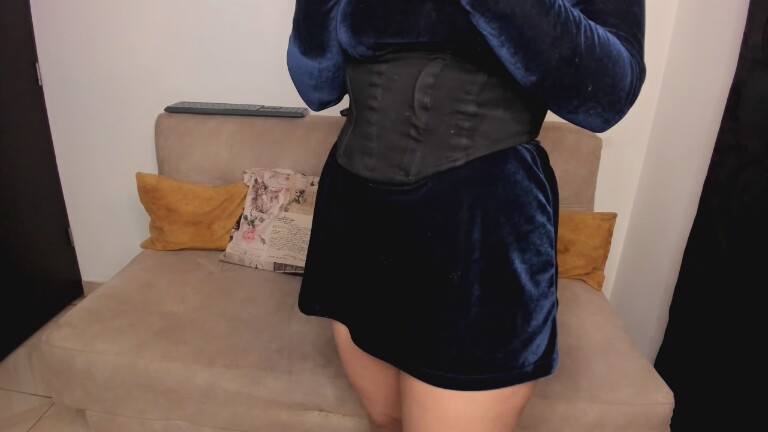 AliceeSecret's Streamate show and profile