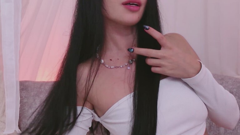 SaraFernandez's Streamate show and profile