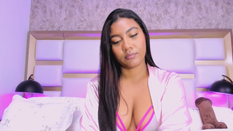 AdaraMillss's Streamate show and profile