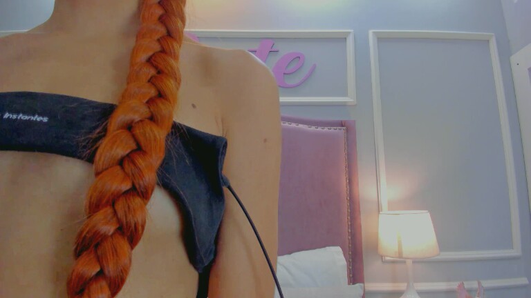 LeaThomsonn's Streamate show and profile