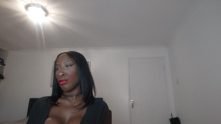 EnglishGoddessDestinyBlack's Streamate show and profile