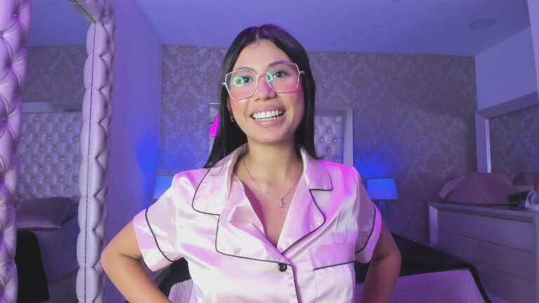 LylaKarl's Streamate show and profile