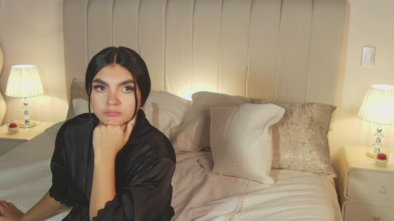 SamiLewis's Streamate show and profile