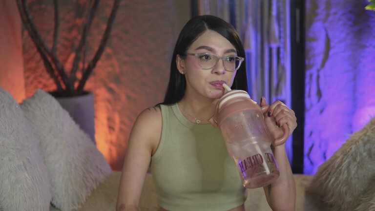 Miawiithe's Streamate show and profile