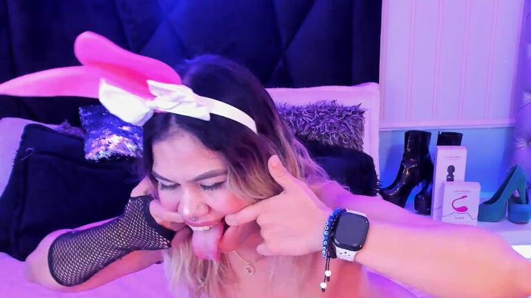 AngelinaDustin's Streamate show and profile