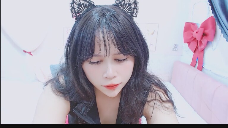 Hotsexxy_68's Streamate show and profile