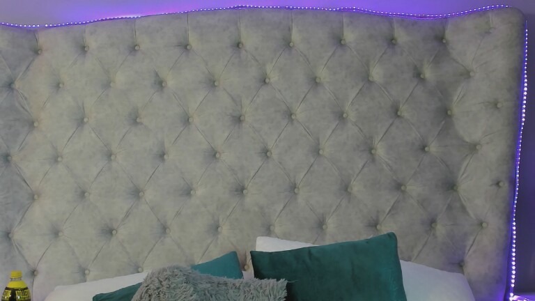 dafne_bss's Streamate show and profile