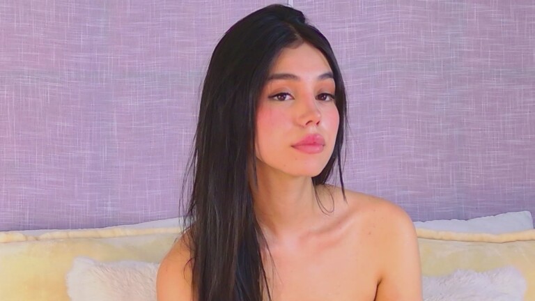 GinaSalvatore's Streamate show and profile