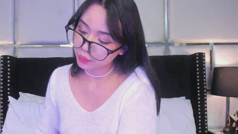 EmilyBlack69's Streamate show and profile