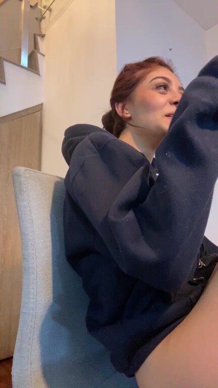 BrianaWells's Streamate show and profile