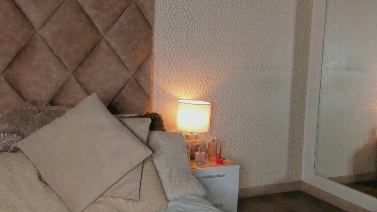 AmberLewiis's Streamate show and profile