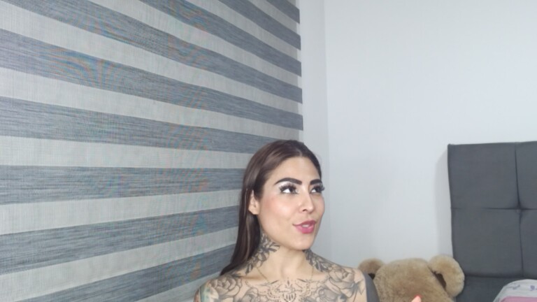 EmiliMontero's Streamate show and profile