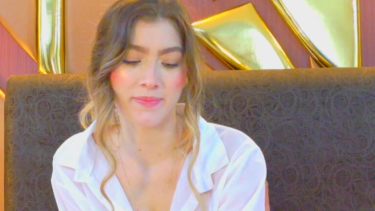 LauraFord's Streamate show and profile