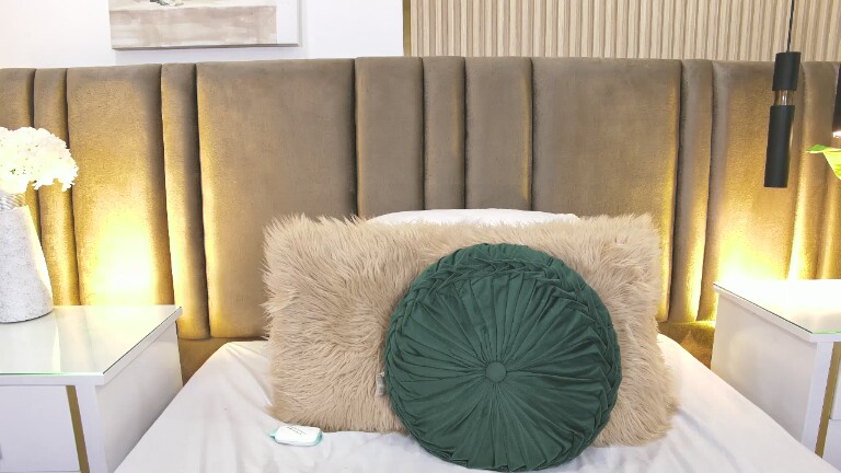 Sweetssinn's Streamate show and profile