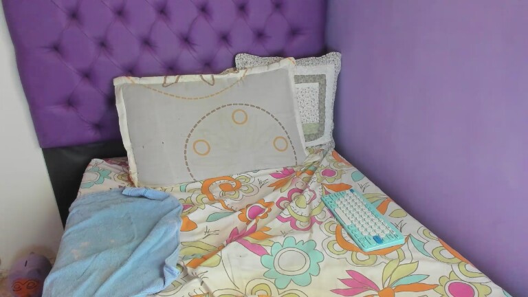 MargothClain's Streamate show and profile