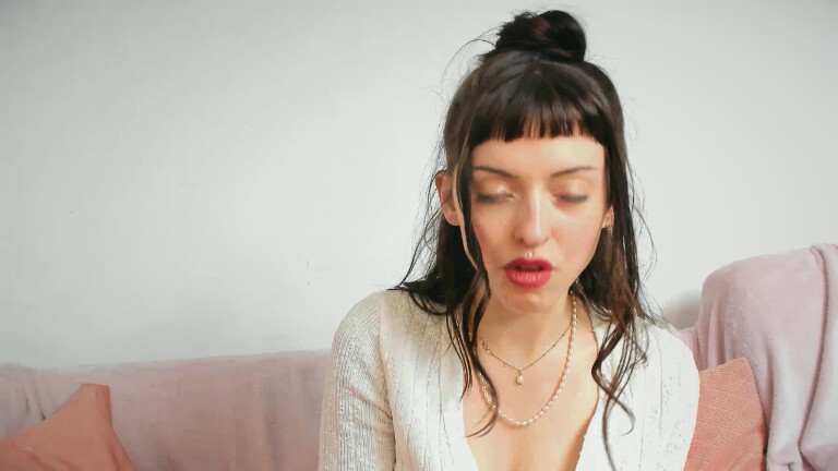 dovesdiary's Streamate show and profile