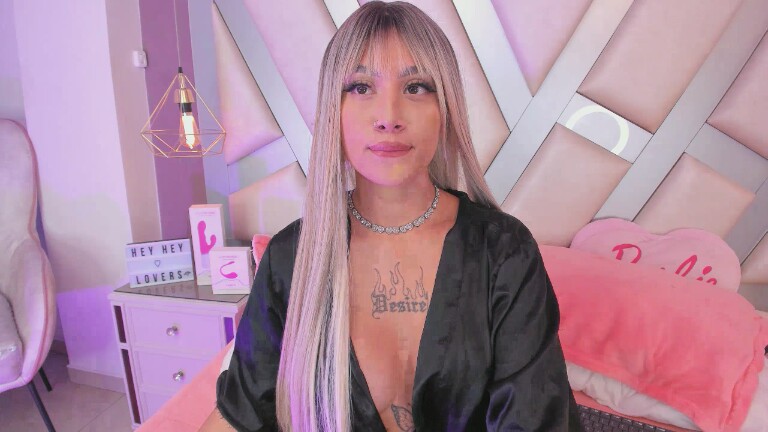 MadissonRey's Streamate show and profile