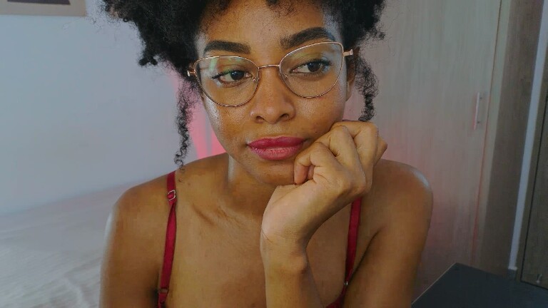 kriss_reyes's Streamate show and profile