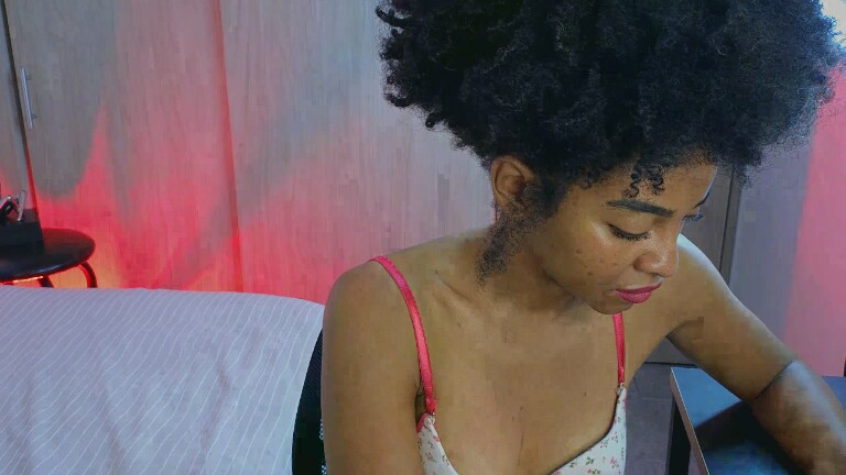 kriss_reyes's Streamate show and profile