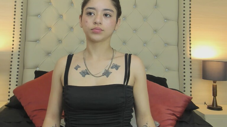 SamanthaQuinn's Streamate show and profile