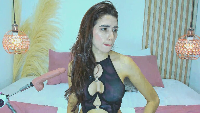 BellaSweet's Streamate show and profile