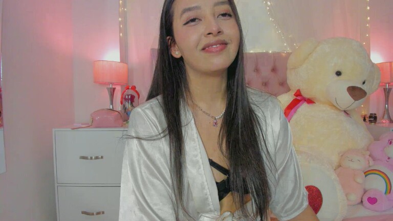 AlexandraWinterr's Streamate show and profile